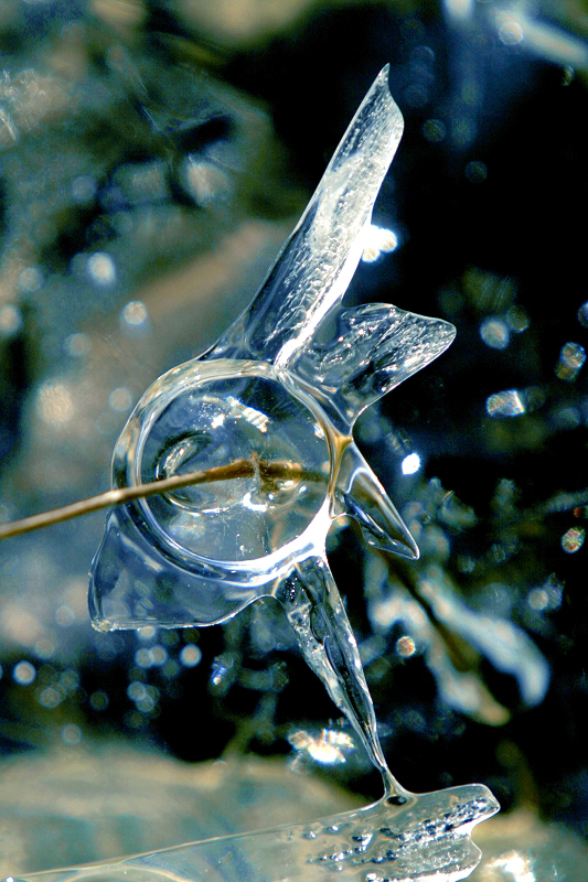 Ice047 Housatonic River ice, Kent, CT  � Dave Hickey