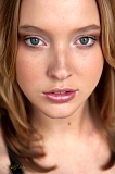  Model: Samantha / MUA: Natashia