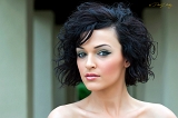  Model: Lauren