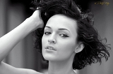  Model: Lauren
