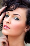  Model: Lauren