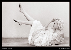  Model: Laura New