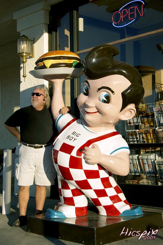 SuperShootsVegas075 Bob's Big Boy, Baker, CA  © Dave Hickey
